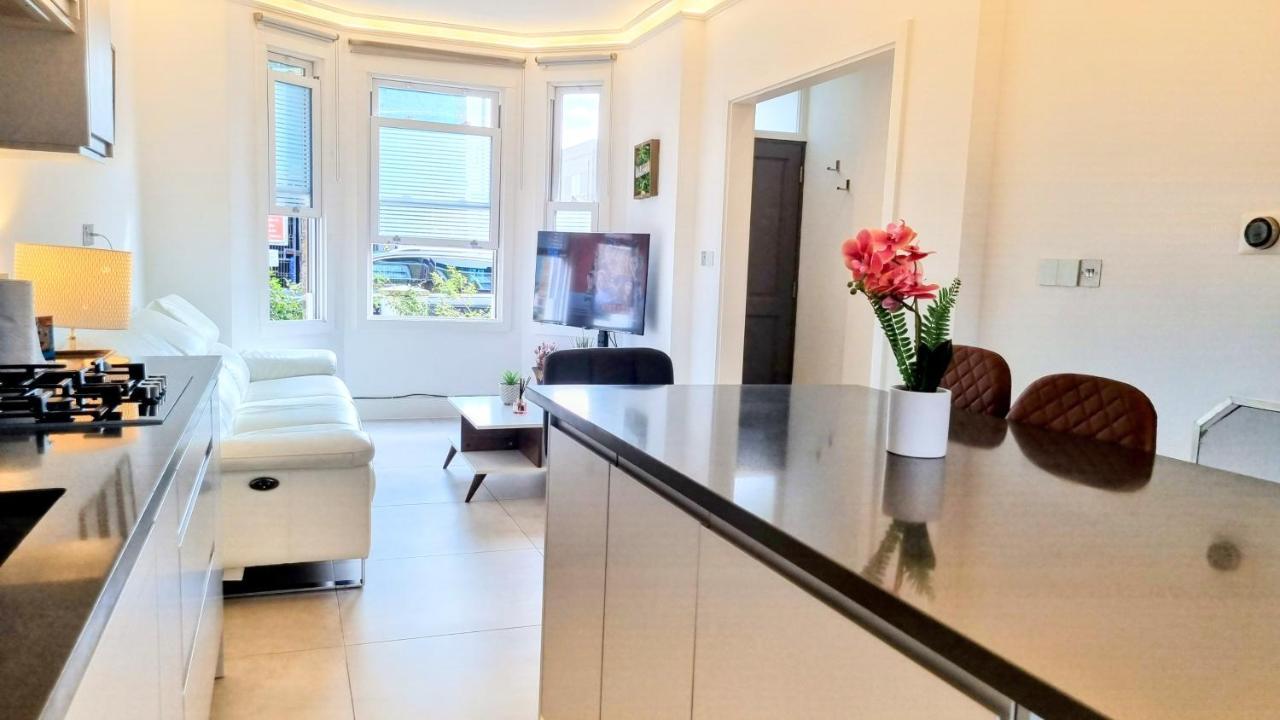 Surbiton Luxury Garden House 19 Exterior foto
